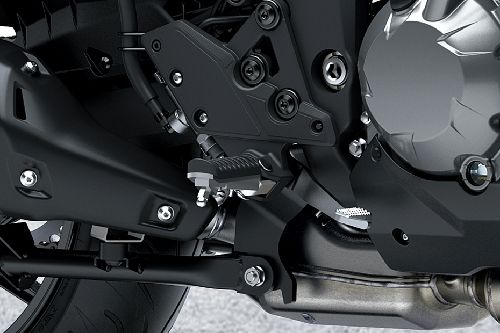 Kawasaki Versys 1000 SE Foot Rest View