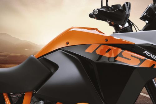 KTM Adventure 1050 Fuel Tank View