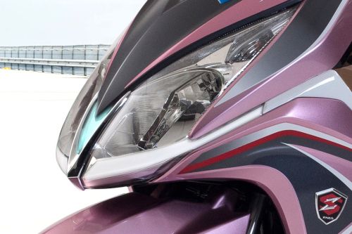 Kymco Super Z 125 Head Light View