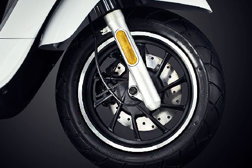 Kymco Like 150i Front Tyre View