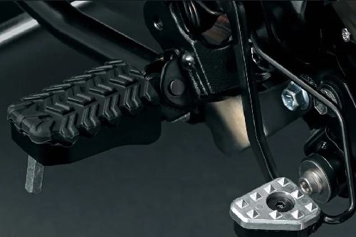 Suzuki V-Strom 800 DE Foot Rest View