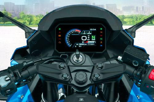 Suzuki GSX-8R Console View