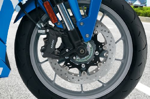Suzuki GSX-8R Front Brake