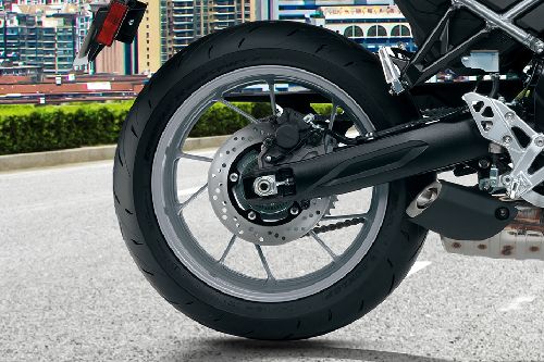 Suzuki GSX-8R Rear Tyre