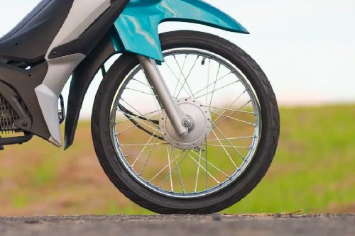 Suzuki Smash Carb Front Tyre