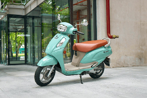 Slant Front View Full Image Suzuki Access Slant Front View Full Image