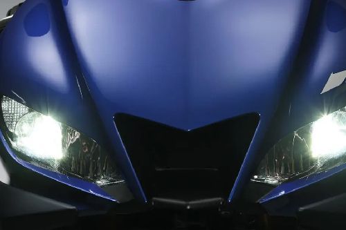Yamaha YZF-R3 Head Light View