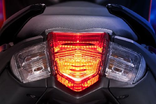 Yamaha Mio Soul i 125 Tail Light View