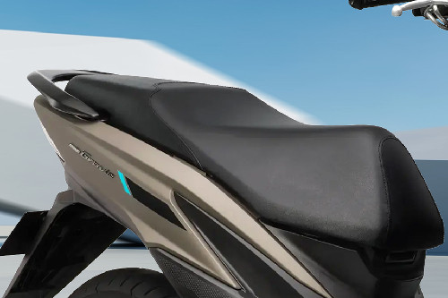 Yamaha Mio Gravis Rider Seat View