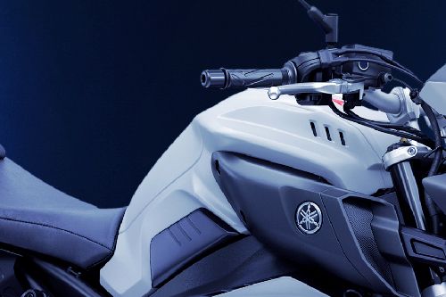 Yamaha MT-10 Fuel Tank View