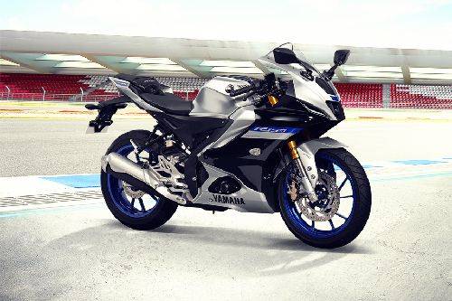 Yamaha YZF R15M Standard