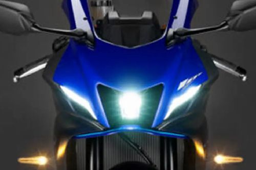 Yamaha YZF R7 Head Light View