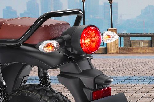 Yamaha PG-1 Tail Light View