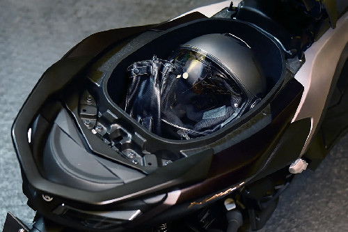 Yamaha Nmax Storage Box View