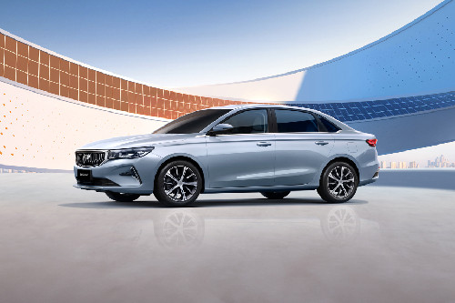 Geely Emgrand Front angle low view