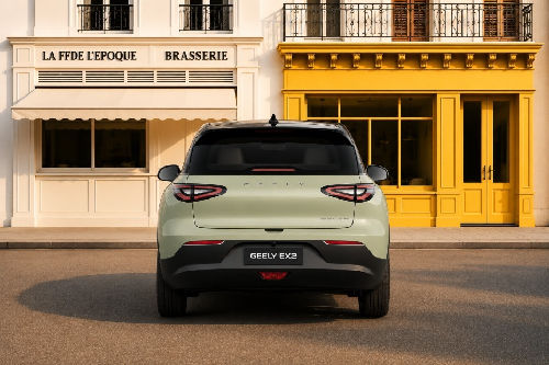 Full Rear View of Geely EX2