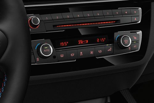 Front AC Controls of BMW M2 Coupe Competition