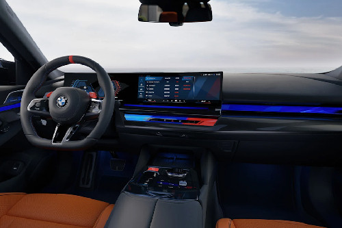 Dashboard View Dashboard View of M5 Touring