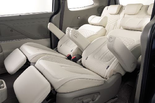 Hyundai Custin Rear Seats
