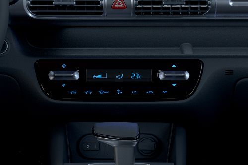 Front AC Controls of Hyundai Stargazer X