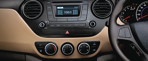 Grand i10 Center Console