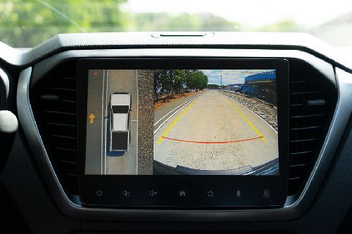 D-Max Parking Assist