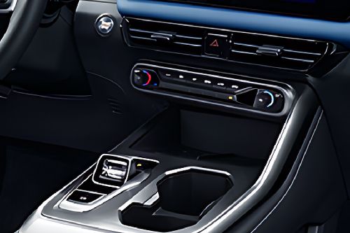 Front AC Controls of GAC GS3 Emzoom