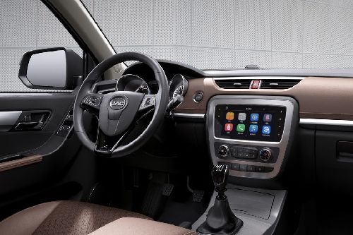 T8 Front Center Divider