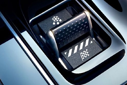 Center Controls of Jaguar XE