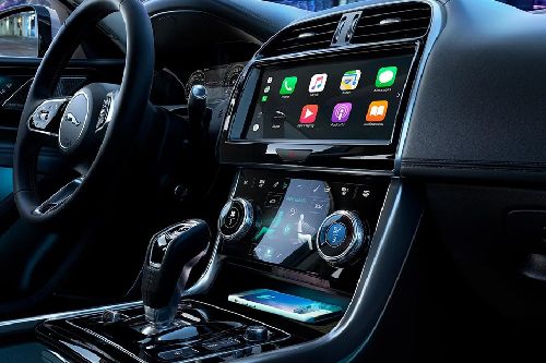 Side AC Controls of Jaguar XE