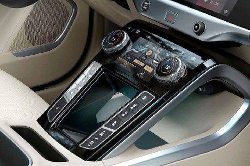 Front AC Controls of Jaguar I-Pace