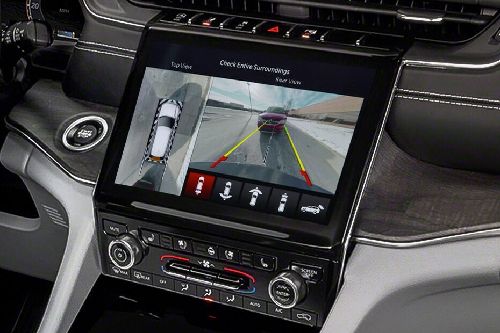 Grand Cherokee L Parking Assist