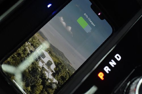 Power Accessories Outlet View of Jeep Grand Cherokee L