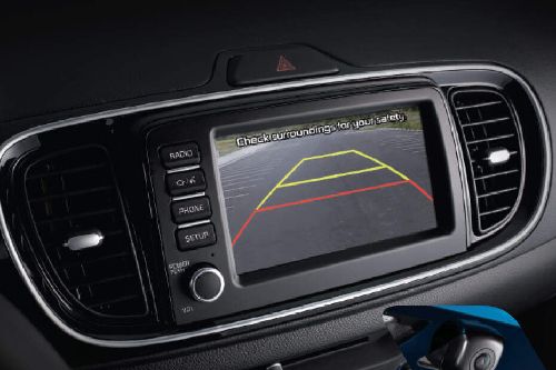 Soluto Parking Assist