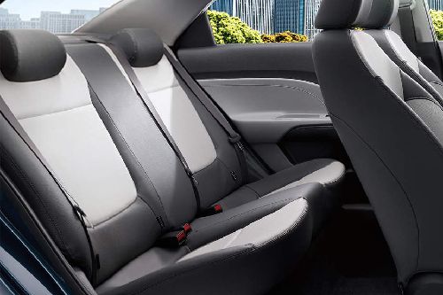 Kia Soluto Rear Seats