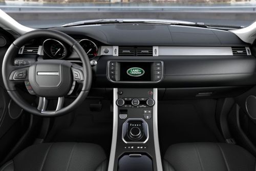 Dashboard View of Range Rover Evoque coupe