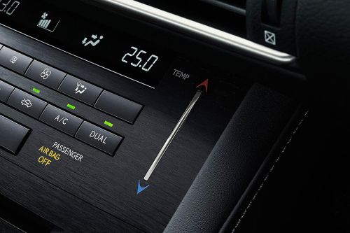 Front AC Controls of Lexus IS