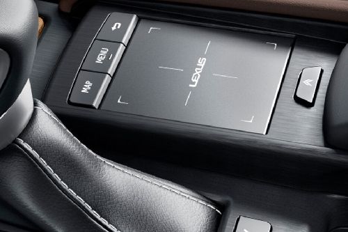 Center Controls of Lexus ES