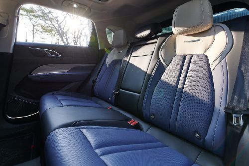 Hongqi HS3 Rear Seats
