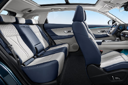 Dongfeng Aeolus Huge Front And Rear Seats Together