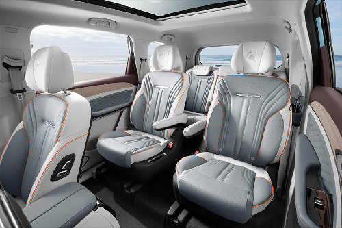 Dongfeng Forthing U-Tour Rear Seats