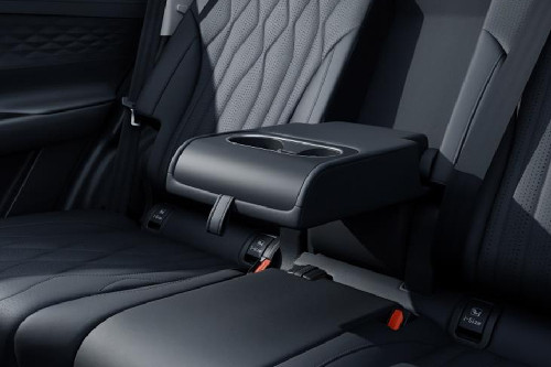 Tiggo ReV LE Armrest Rear