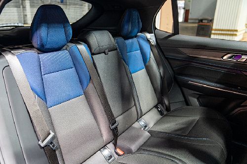 Lynk & Co 01 Rear Seats