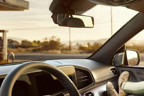 GLE-Class Courtesy Lamps