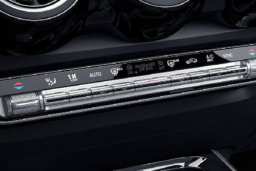 Front AC Controls of Mercedes-Benz GLB-Class
