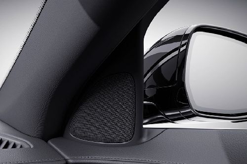 Speakers View of Mercedes-Benz S-Class