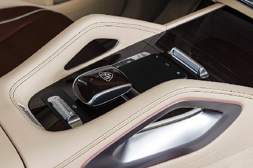 Center Controls of Mercedes-Benz Maybach GLS