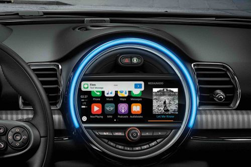 Clubman touch screen