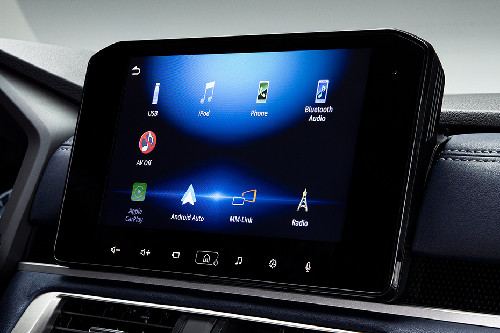 Xpander Cross touch screen