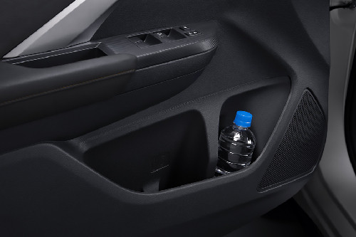 Side Bottle Holder of Xpander